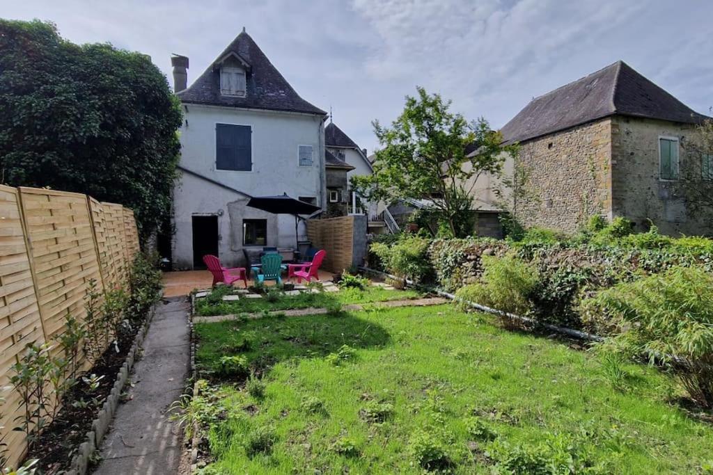 Appartement Dans Maison De Ville - 4 Personnes Oloron-Sainte-Marie Luaran gambar
